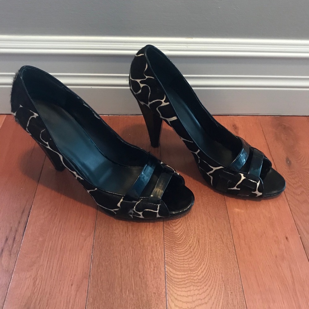 Nine West animal print pump